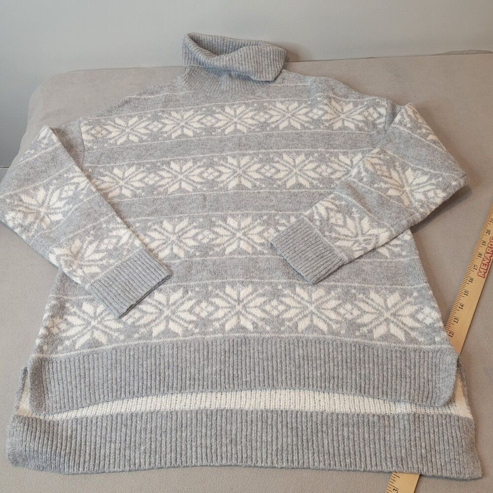 Cupcakes And Cashmere Medium Gray White Pattern Turtleneck  Sweater Size XL